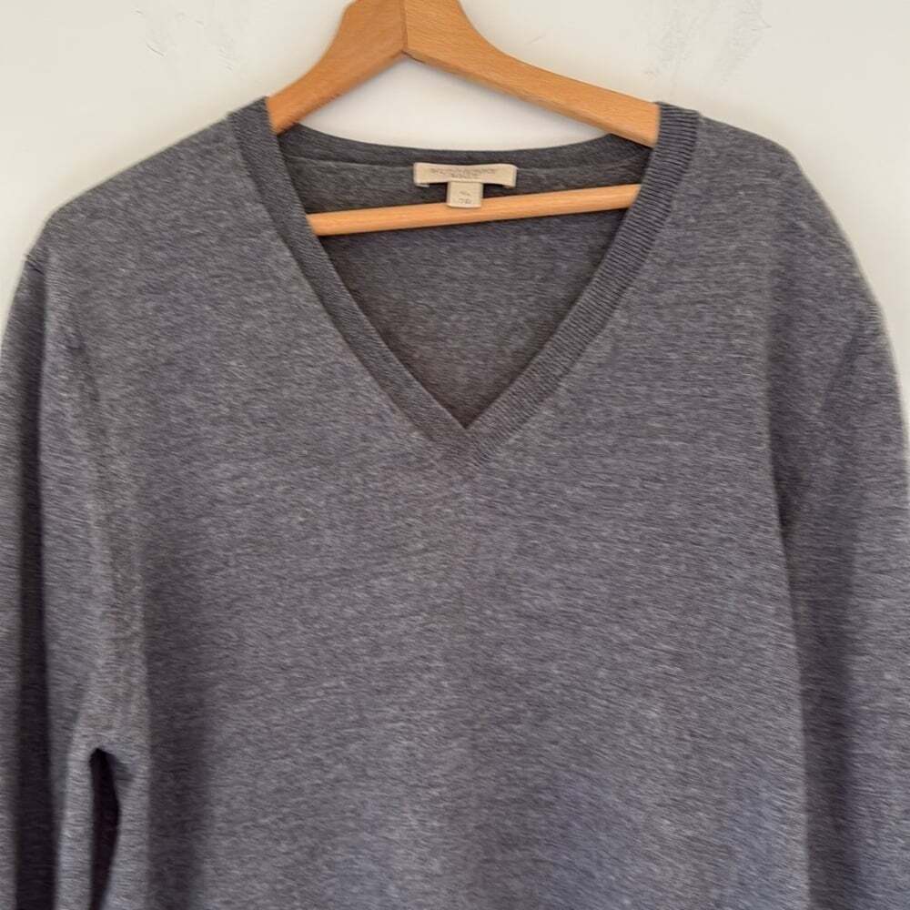 Burberry Brit Men's 100% Wool V-Neck Sweater Dark Gray Size XL - Picture 4 of 10
